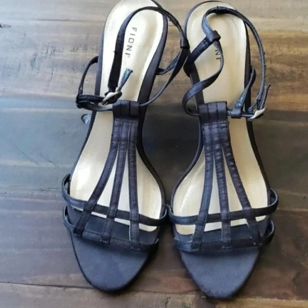Fioni satin heels